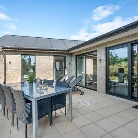 度假居 Stylish Activity House From 2018, On A Large Hilly Plot In Sondervig *